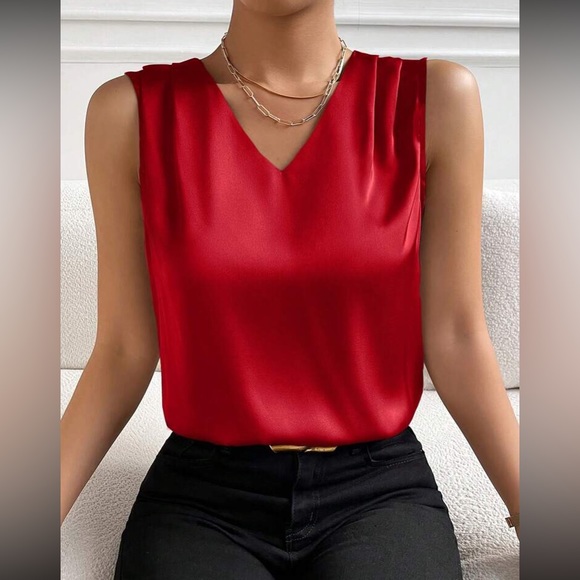 Luxe V neck sleeveless blouse - Picture 1 of 16